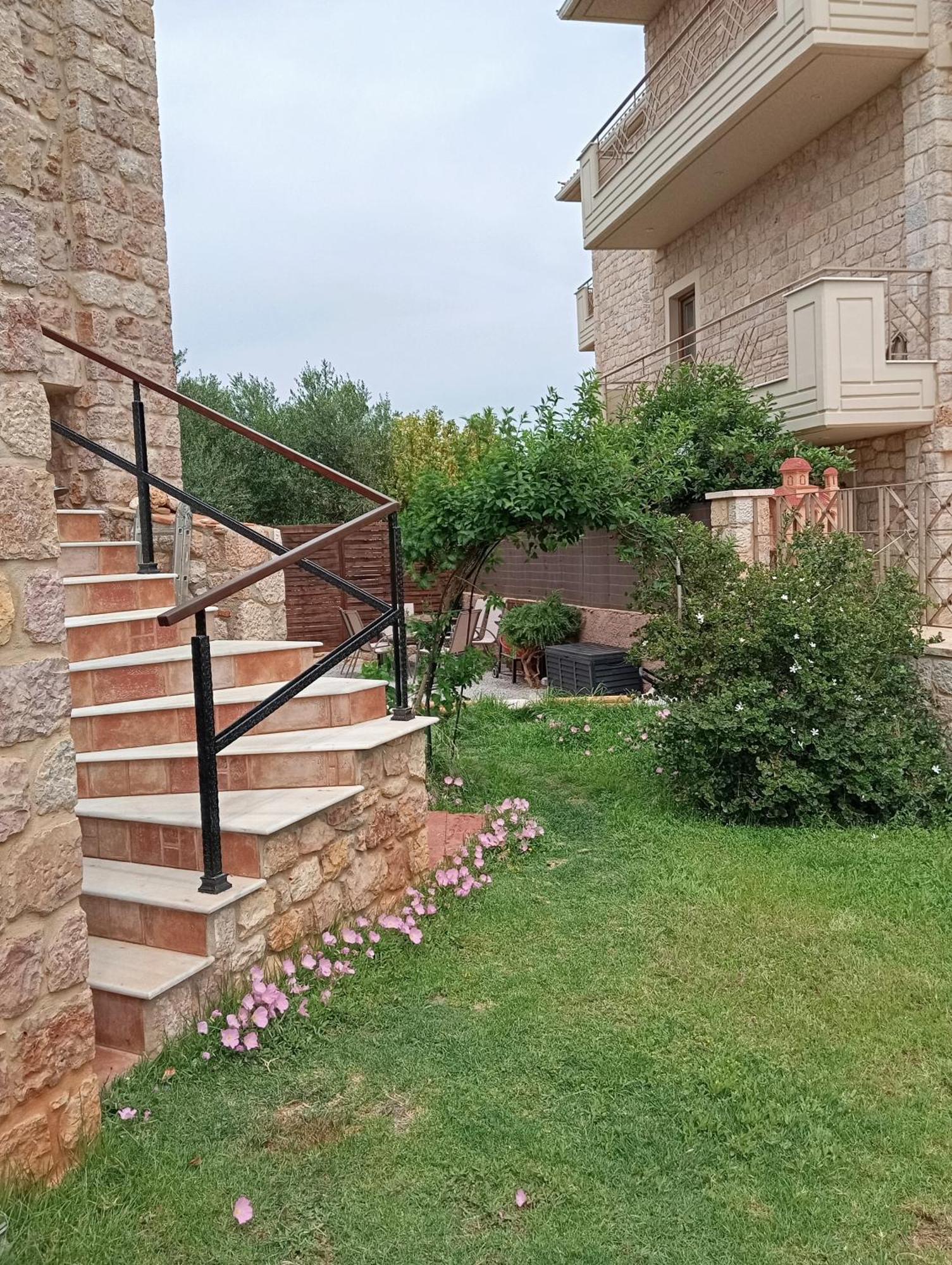 Niko'S Stone Guest House Plítra Exterior foto