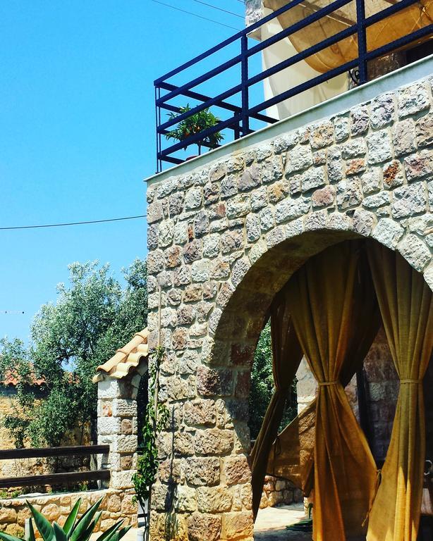 Niko'S Stone Guest House Plítra Exterior foto