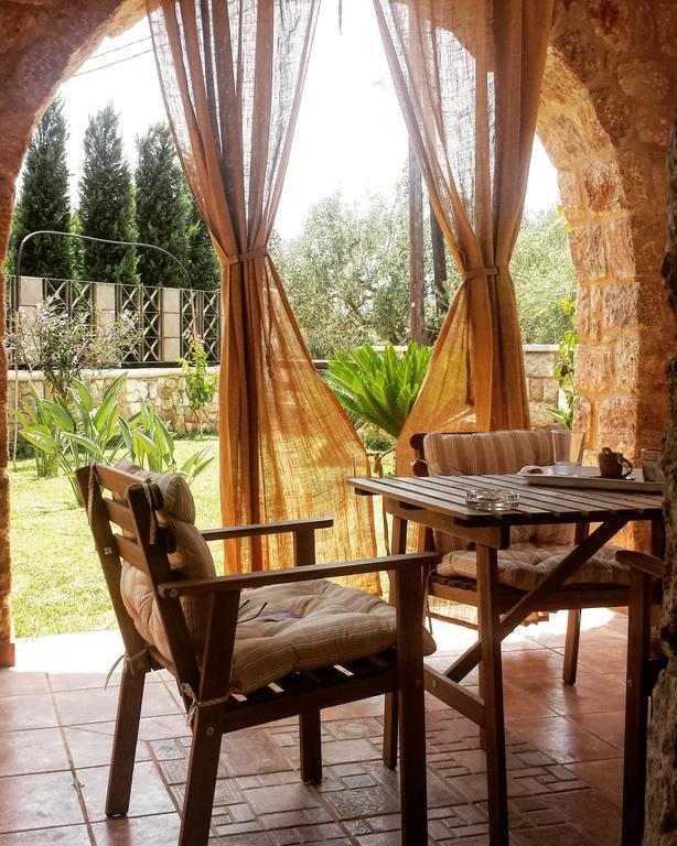 Niko'S Stone Guest House Plítra Exterior foto